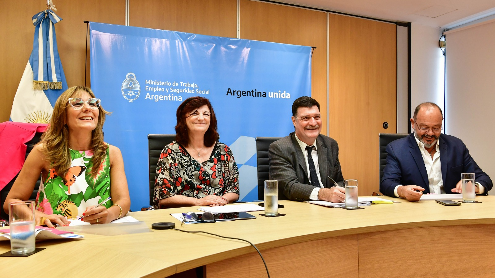 El Salario Mínimo, Vital y Móvil cayó un 34,1% desde que asumió Javier Milei según la CTA